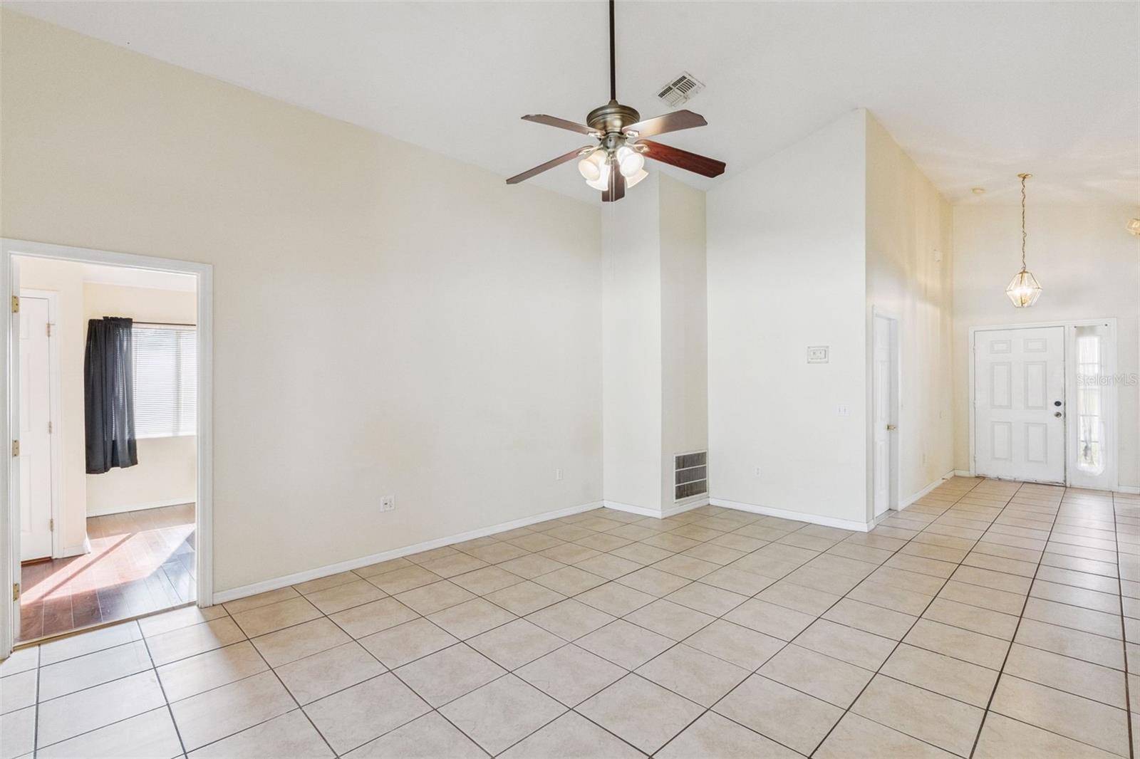 Image 6 of 36 For 602 Hillcrest Drive