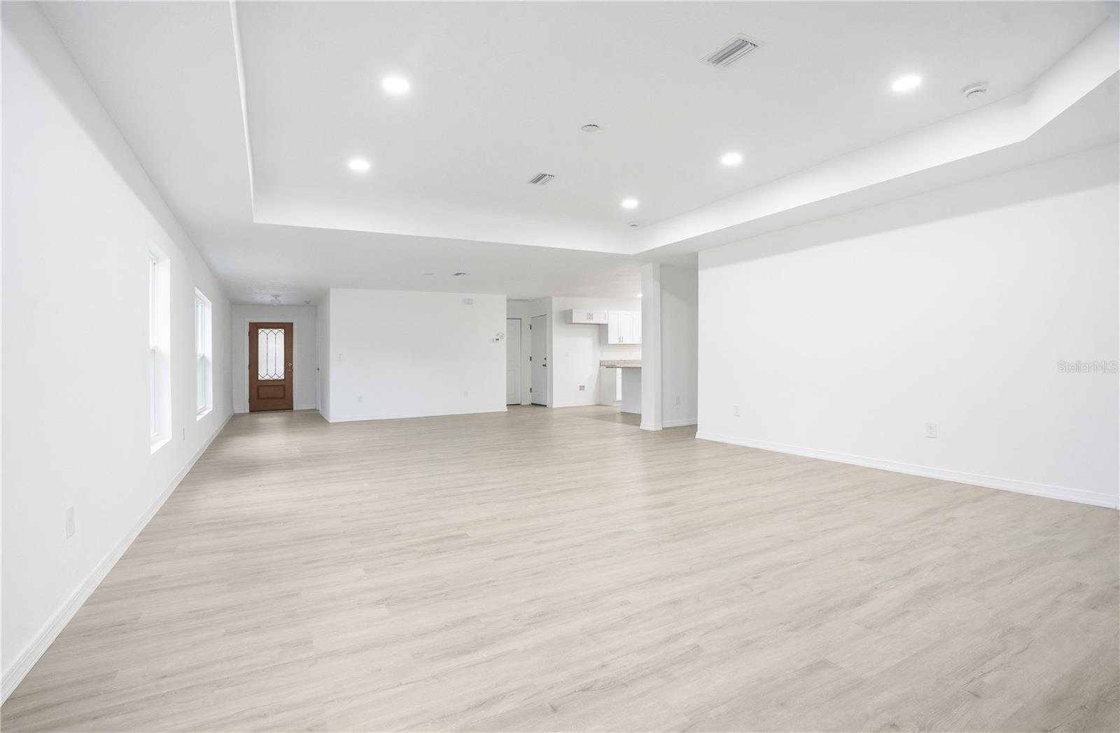 Image 5 of 44 For 8448 Balm Street