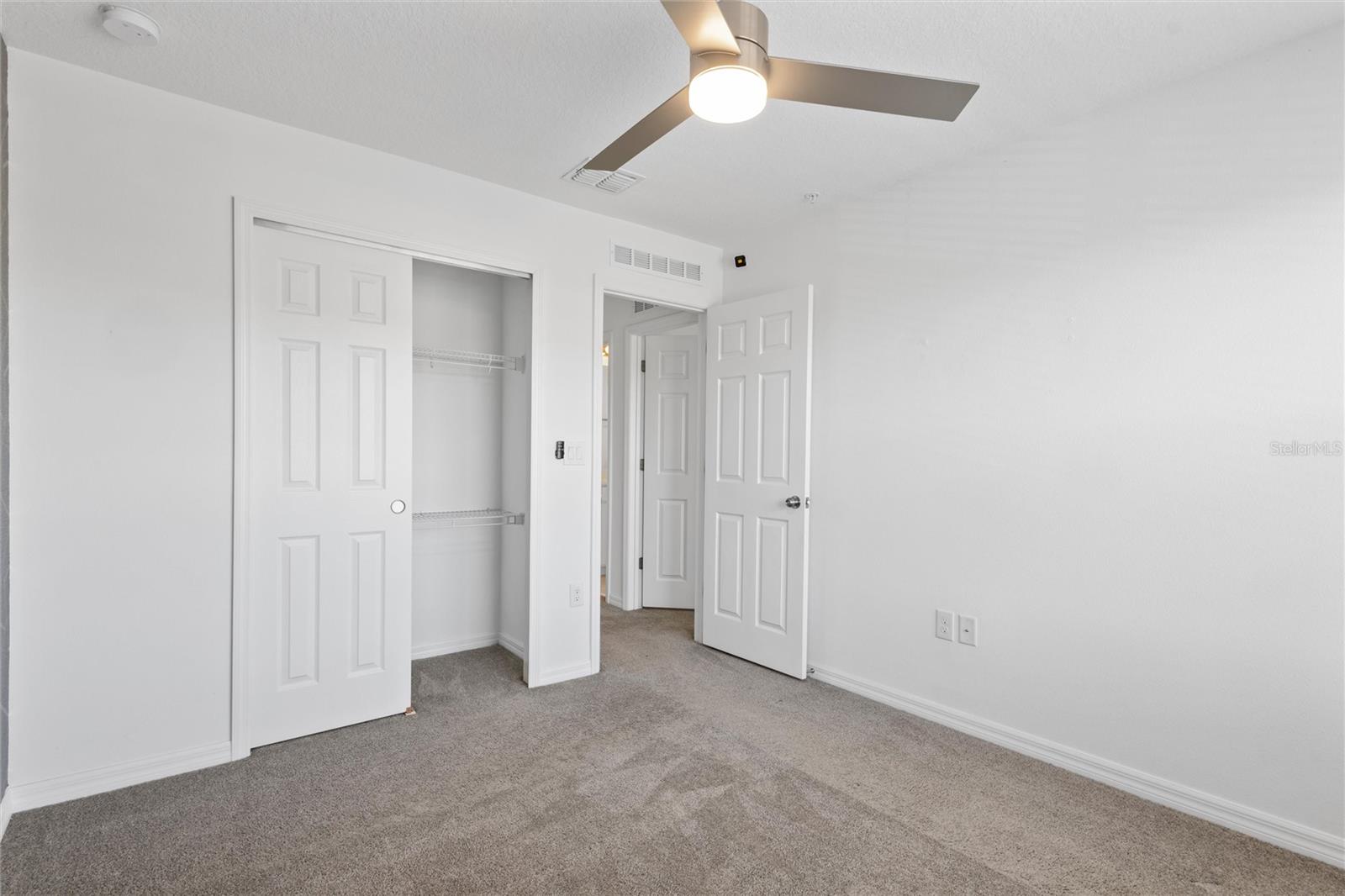 Image 27 of 35 For 10251 Highline Crest Street