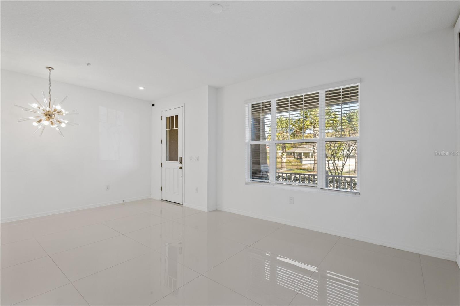 Image 32 of 35 For 10251 Highline Crest Street