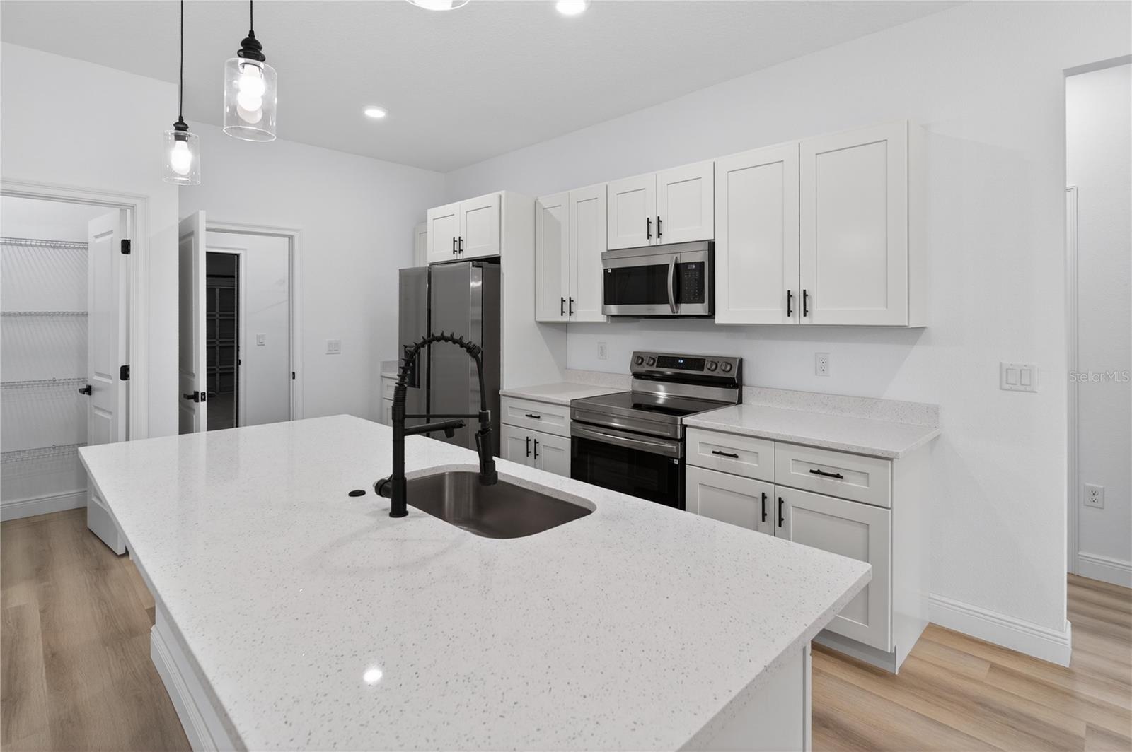 Image 6 of 35 For 15028 25th Circle