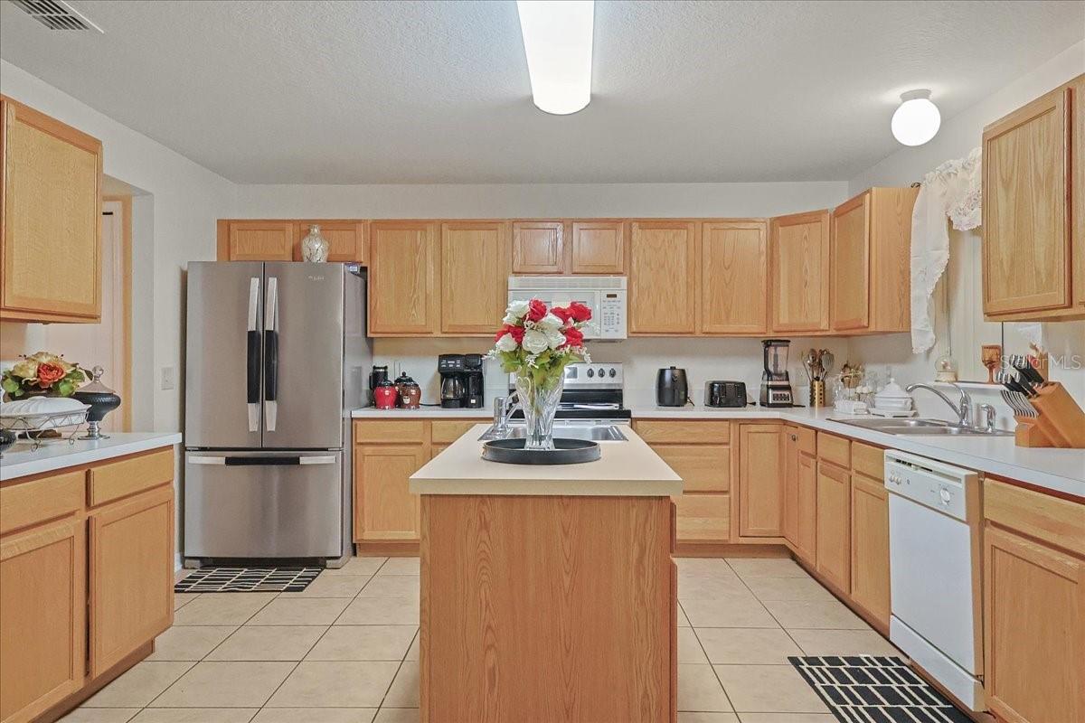 Image 6 of 31 For 2670 Palmetto Ridge Circle