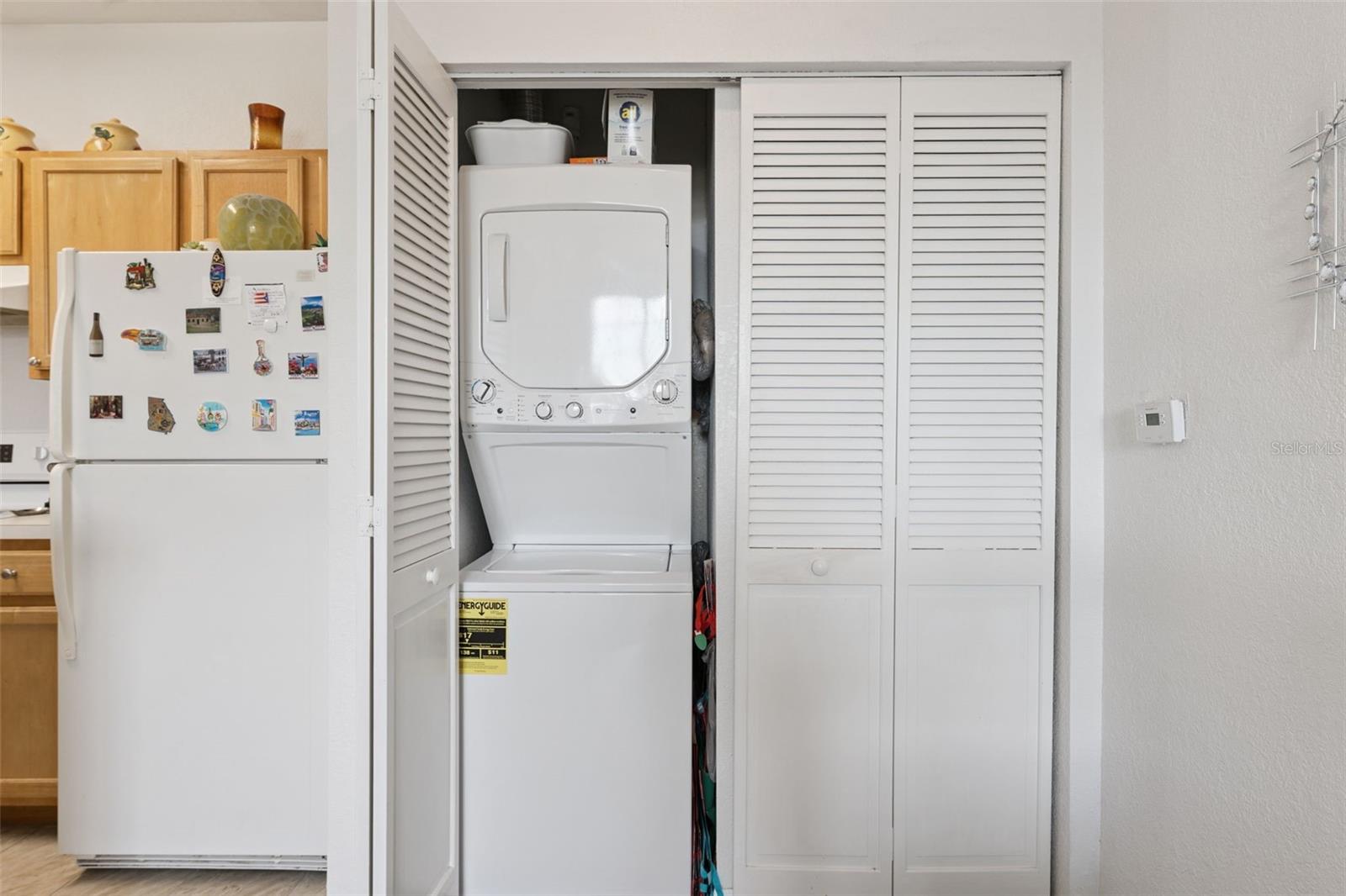 Image 17 of 27 For 9093 Lee Vista Boulevard 907