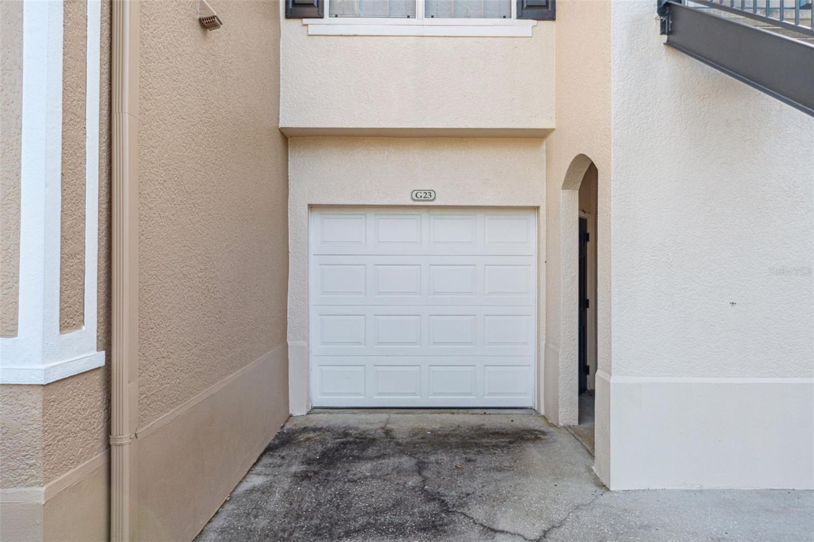 Image 18 of 27 For 9093 Lee Vista Boulevard 907