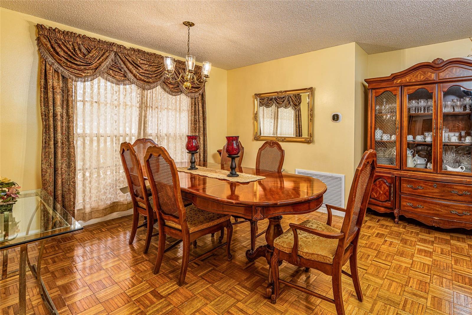 Image 11 of 27 For 2903 Silver Ridge Drive