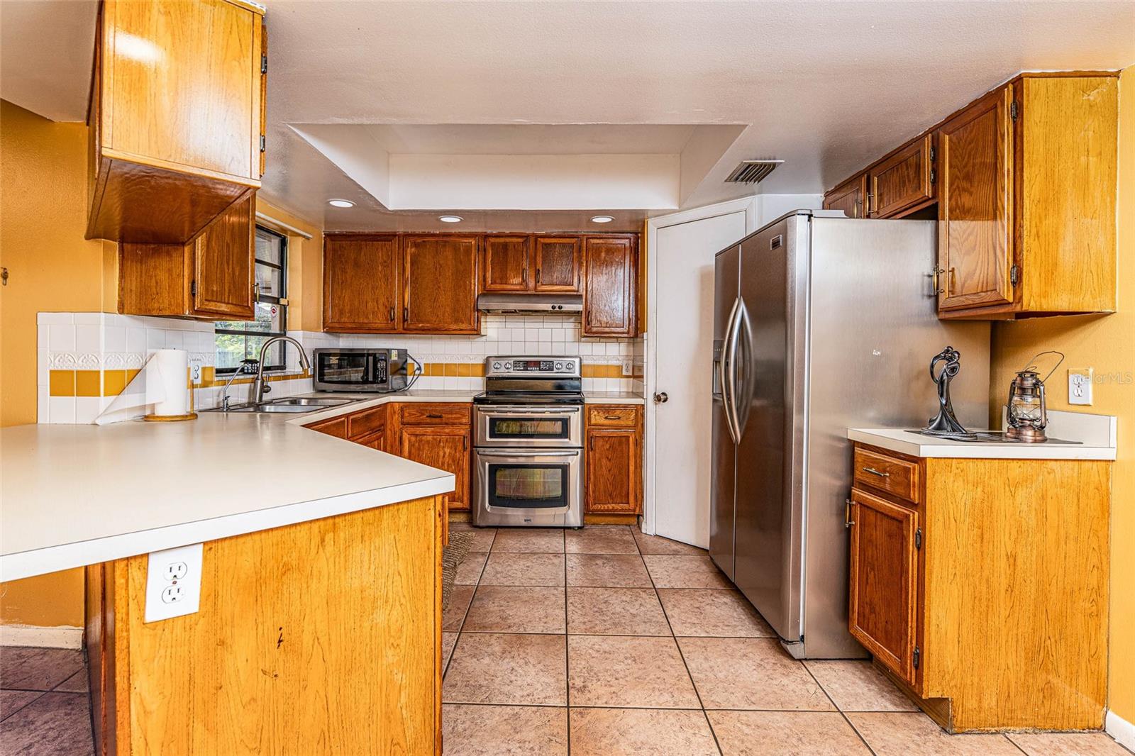 Image 16 of 27 For 2903 Silver Ridge Drive