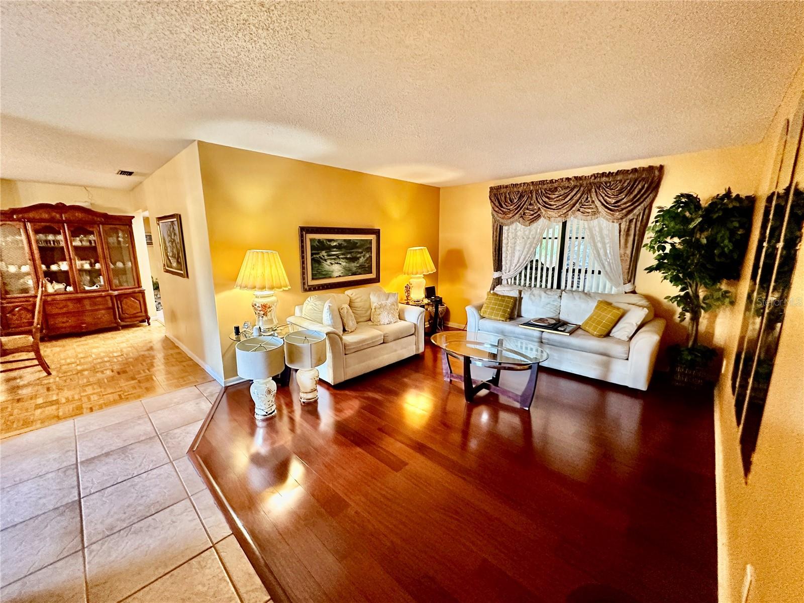 Image 2 of 8 For 2903 Silver Ridge Drive