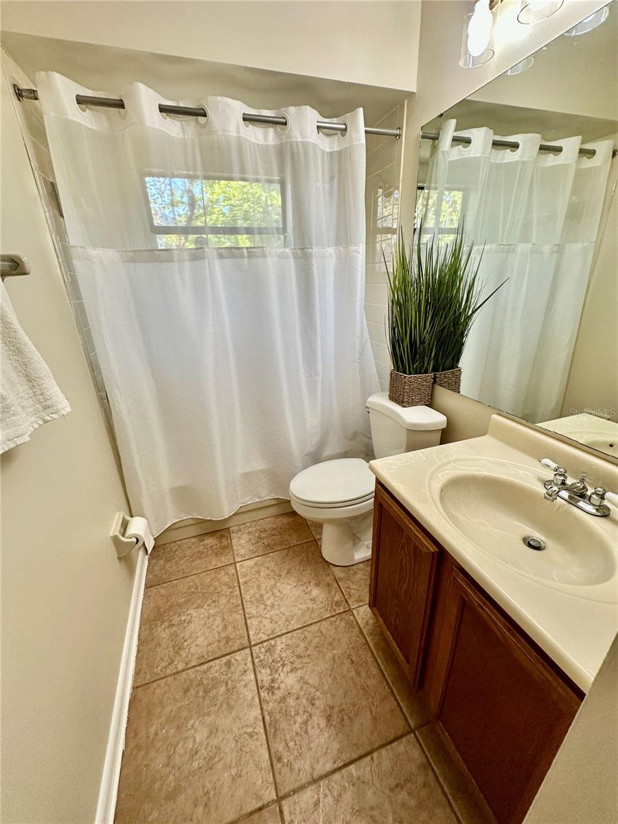 Image 7 of 8 For 2903 Silver Ridge Drive