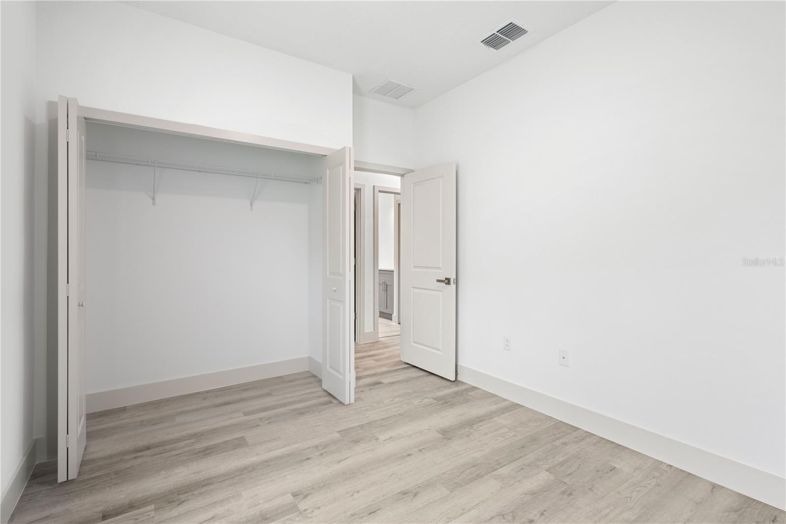 Image 31 of 31 For 2231 Vancouver Lane