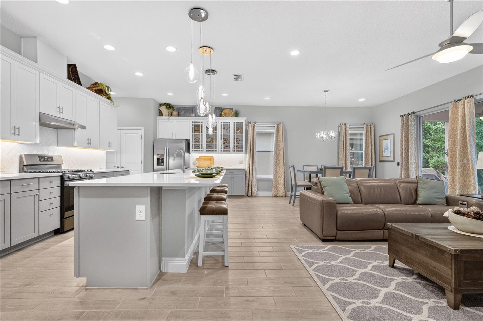 Image 4 of 46 For 2051 Flora Pass Place