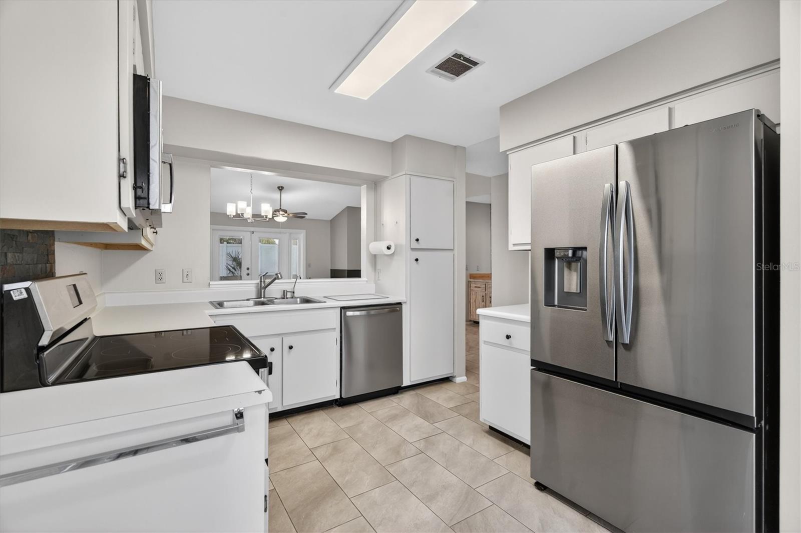 Image 7 of 25 For 1037 Wentworth Court