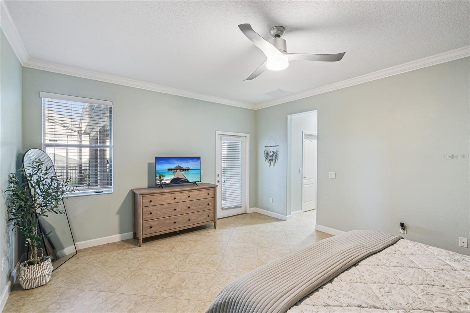 Image 12 of 34 For 6152 Meriwether