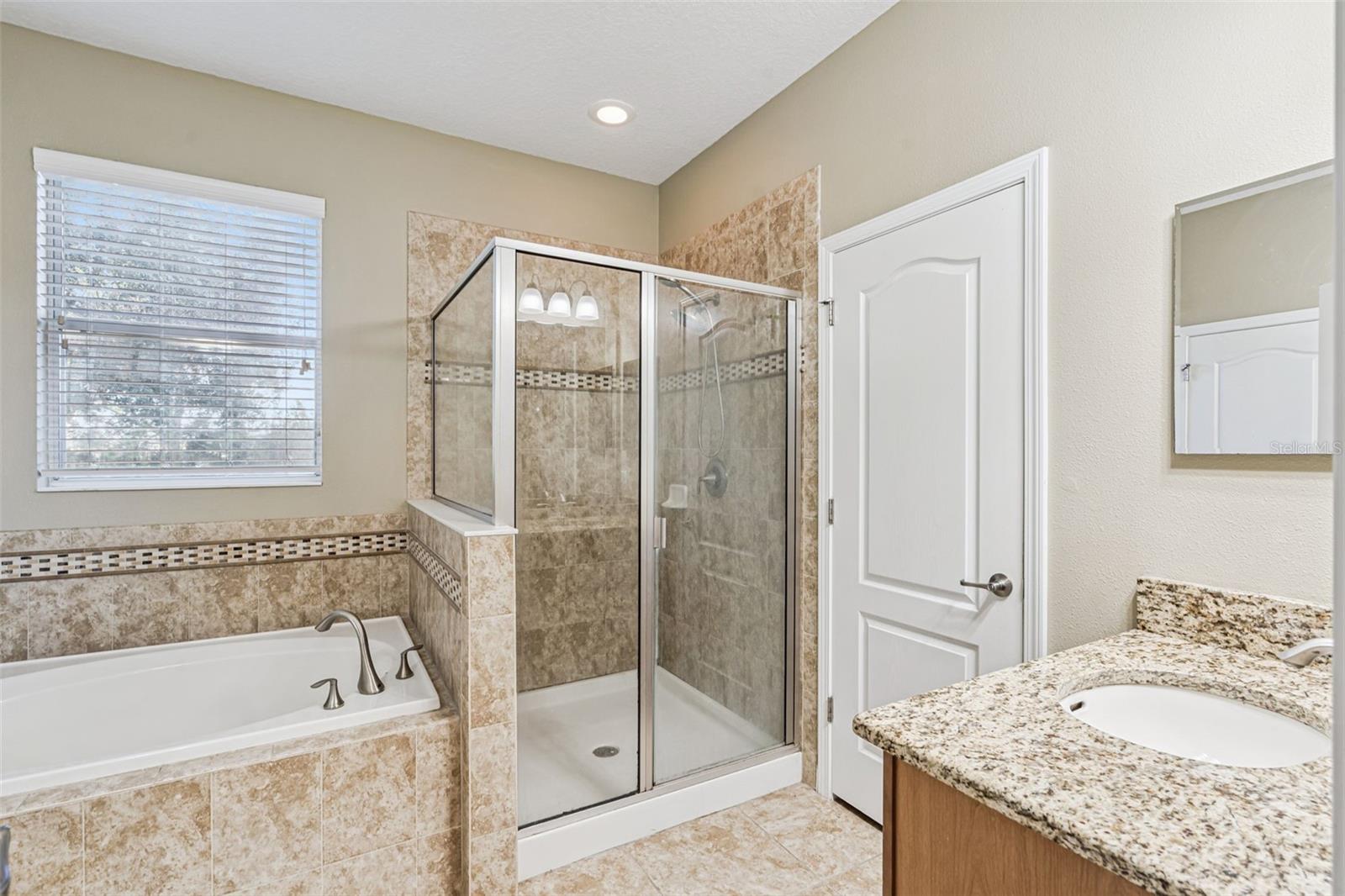 Image 13 of 34 For 6152 Meriwether