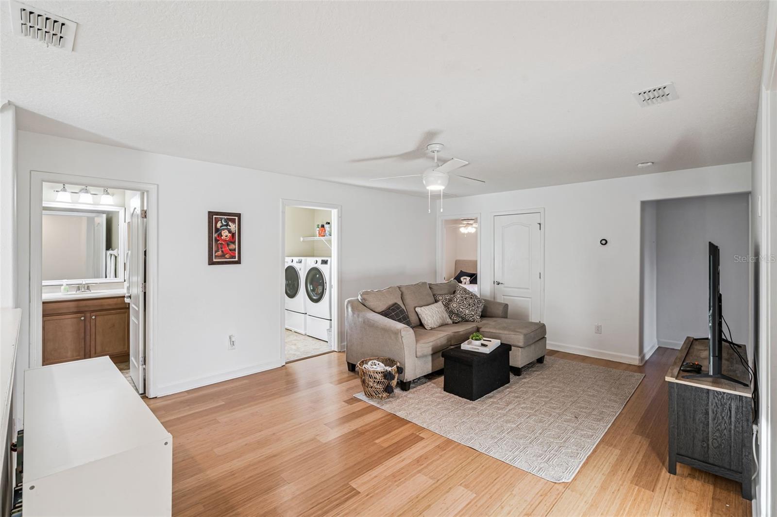 Image 23 of 34 For 6152 Meriwether