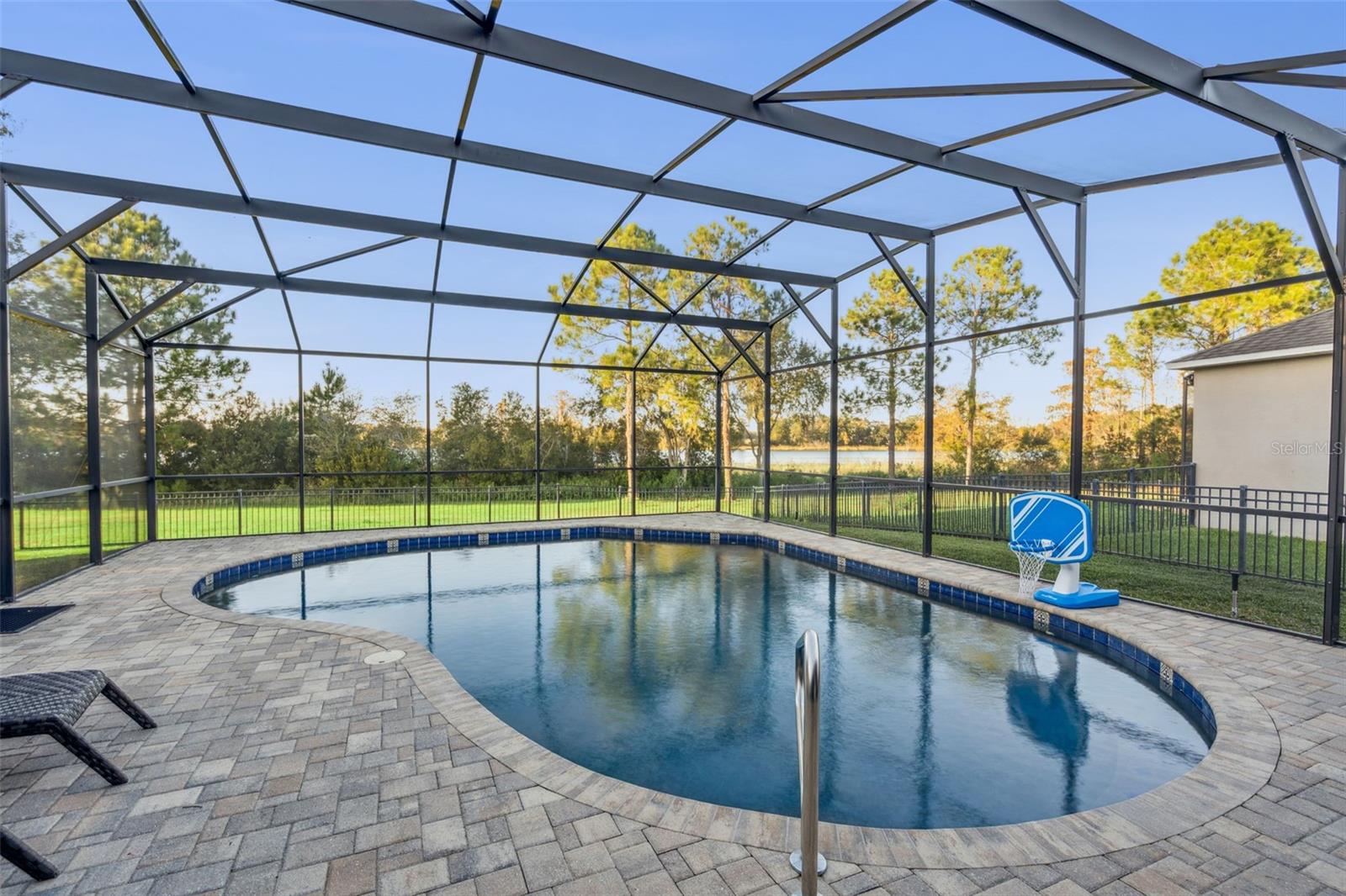 Image 27 of 34 For 6152 Meriwether