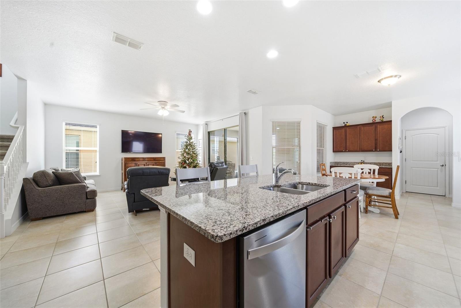 Image 14 of 35 For 16140 Harbor Mist Alley