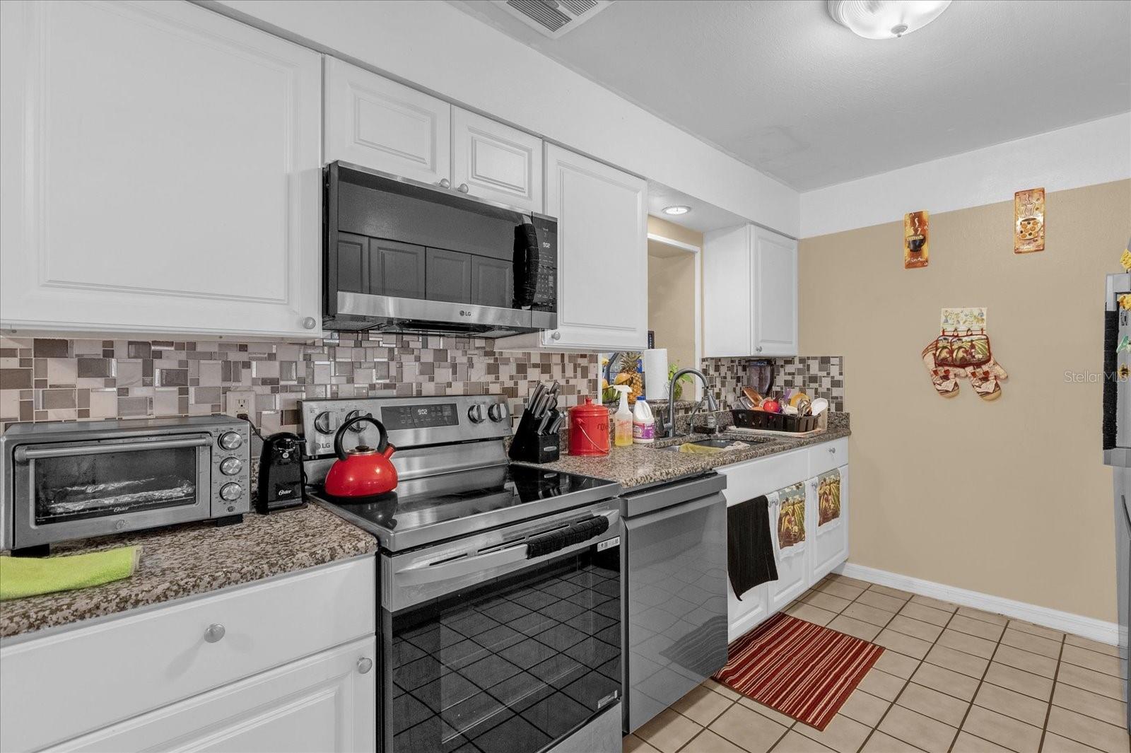 Image 4 of 27 For 3620 Westgate Road