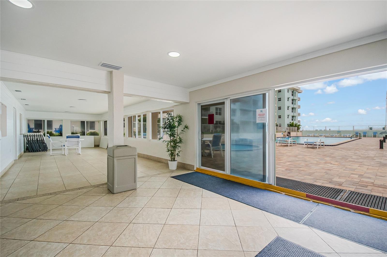 Image 16 of 27 For 4153 Atlantic Avenue 4150