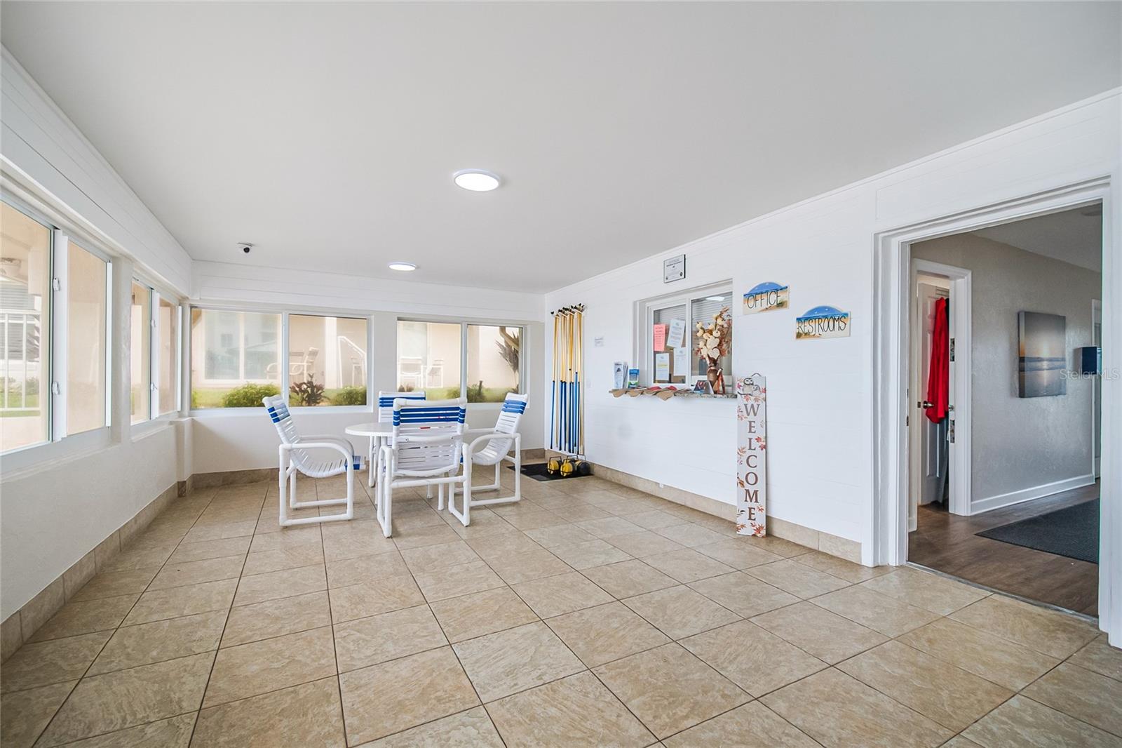 Image 17 of 27 For 4153 Atlantic Avenue 4150