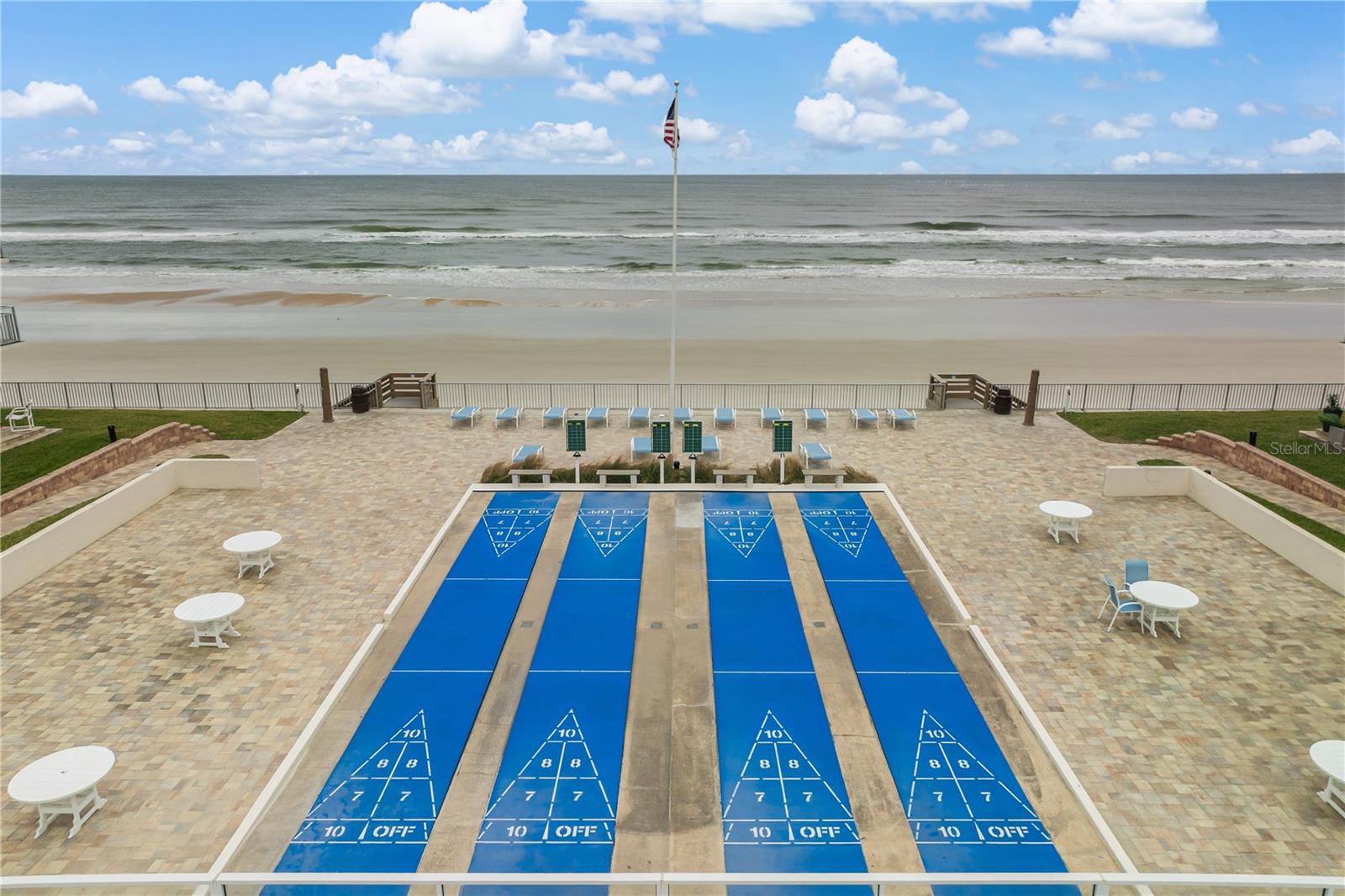 Image 22 of 27 For 4153 Atlantic Avenue 4150