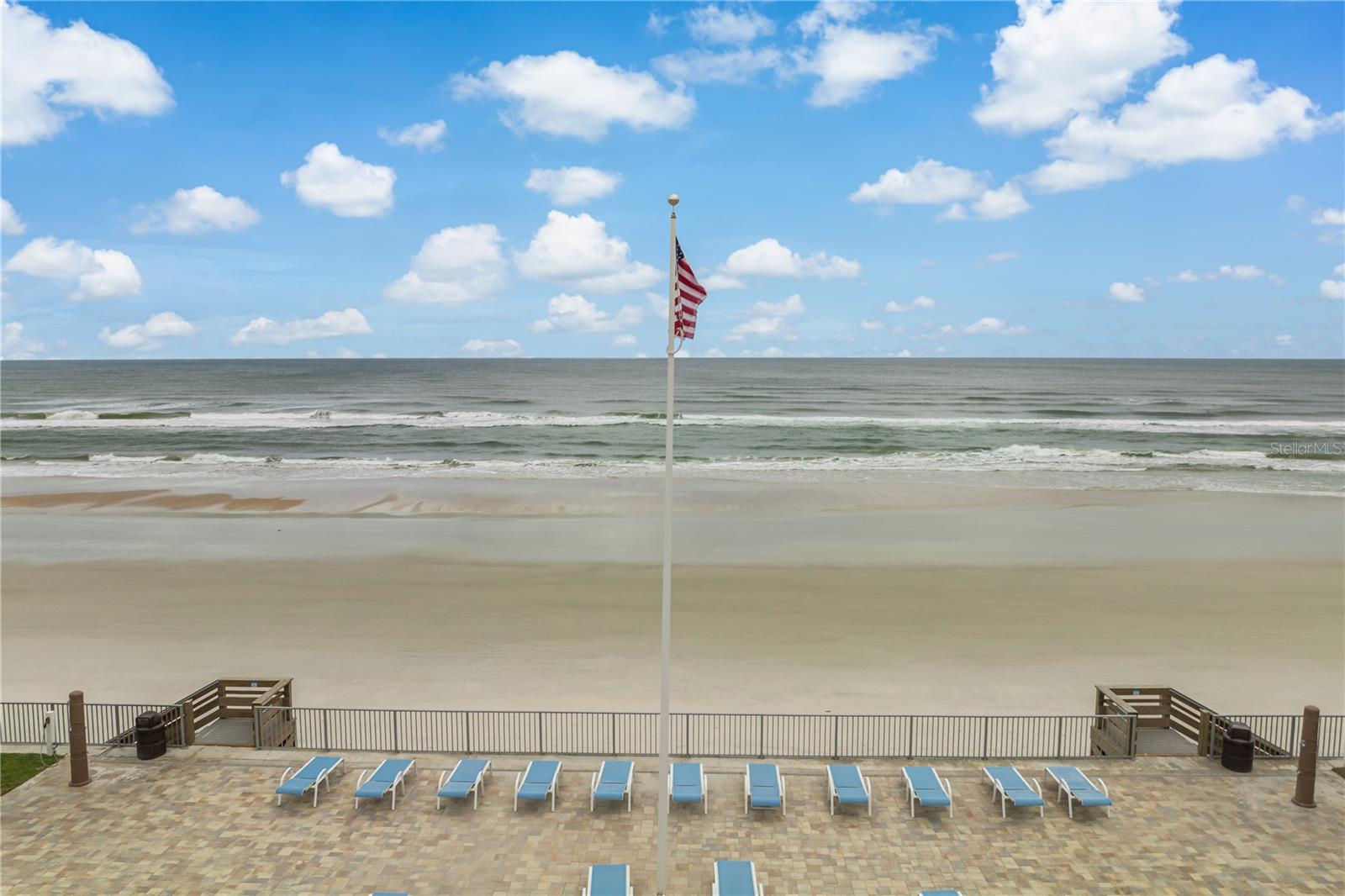 Image 23 of 27 For 4153 Atlantic Avenue 4150