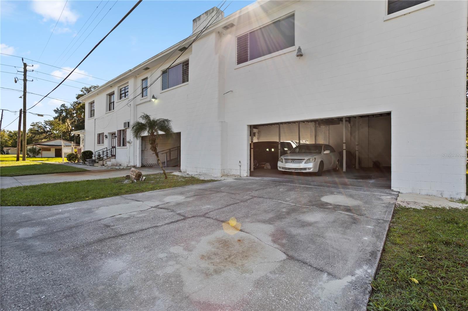 Image 39 of 49 For 900 Locust Avenue