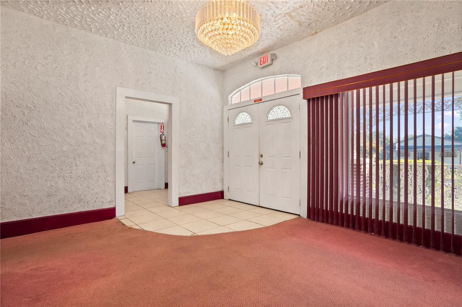 Image 4 of 49 For 900 Locust Avenue