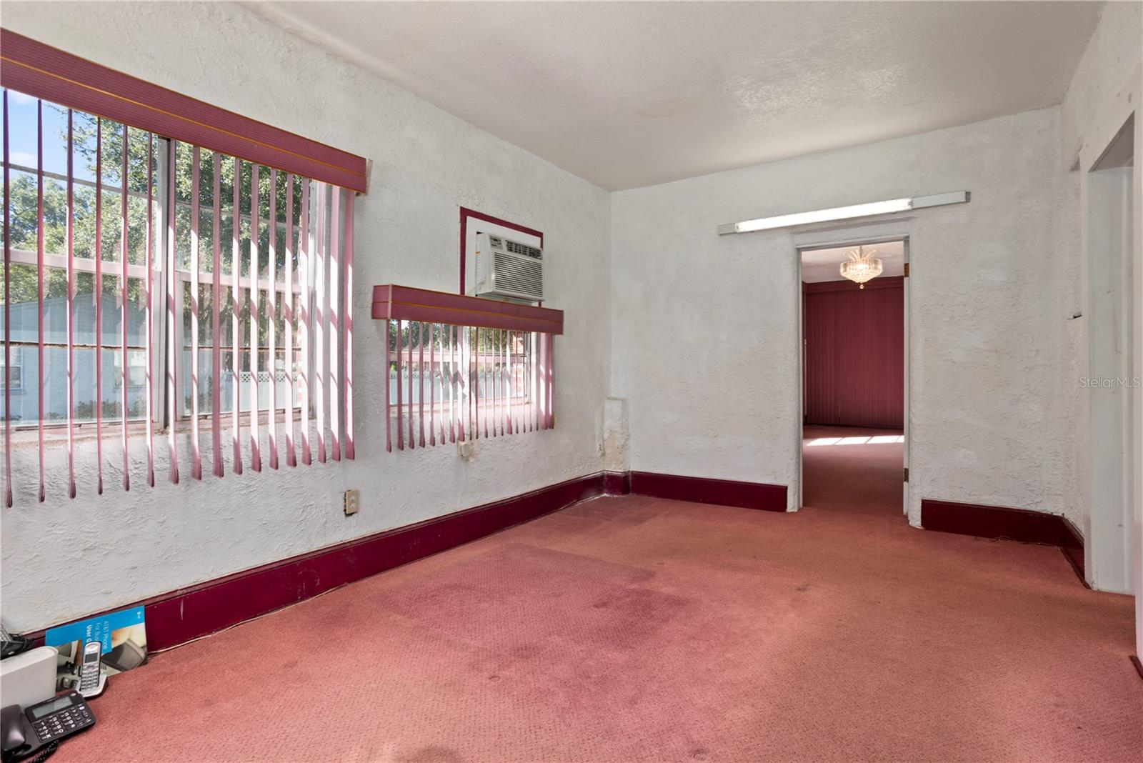 Image 9 of 49 For 900 Locust Avenue