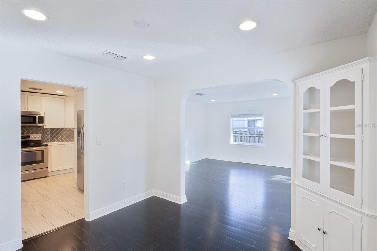 Image 12 of 51 For 350 Phelps Avenue