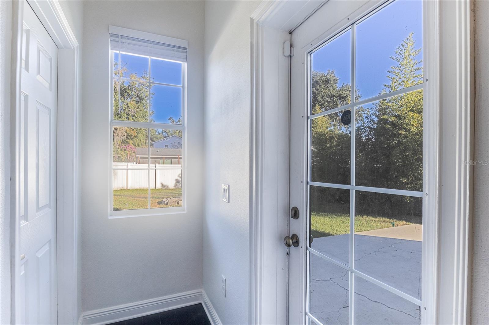 Image 31 of 51 For 350 Phelps Avenue