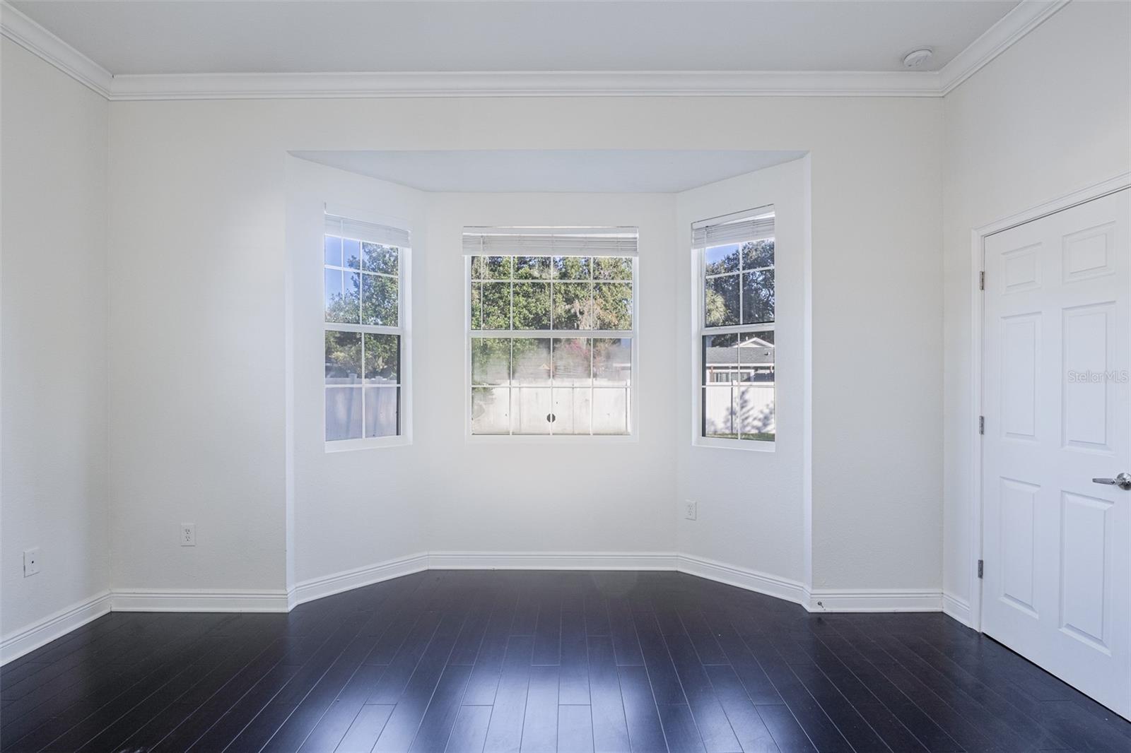 Image 34 of 51 For 350 Phelps Avenue