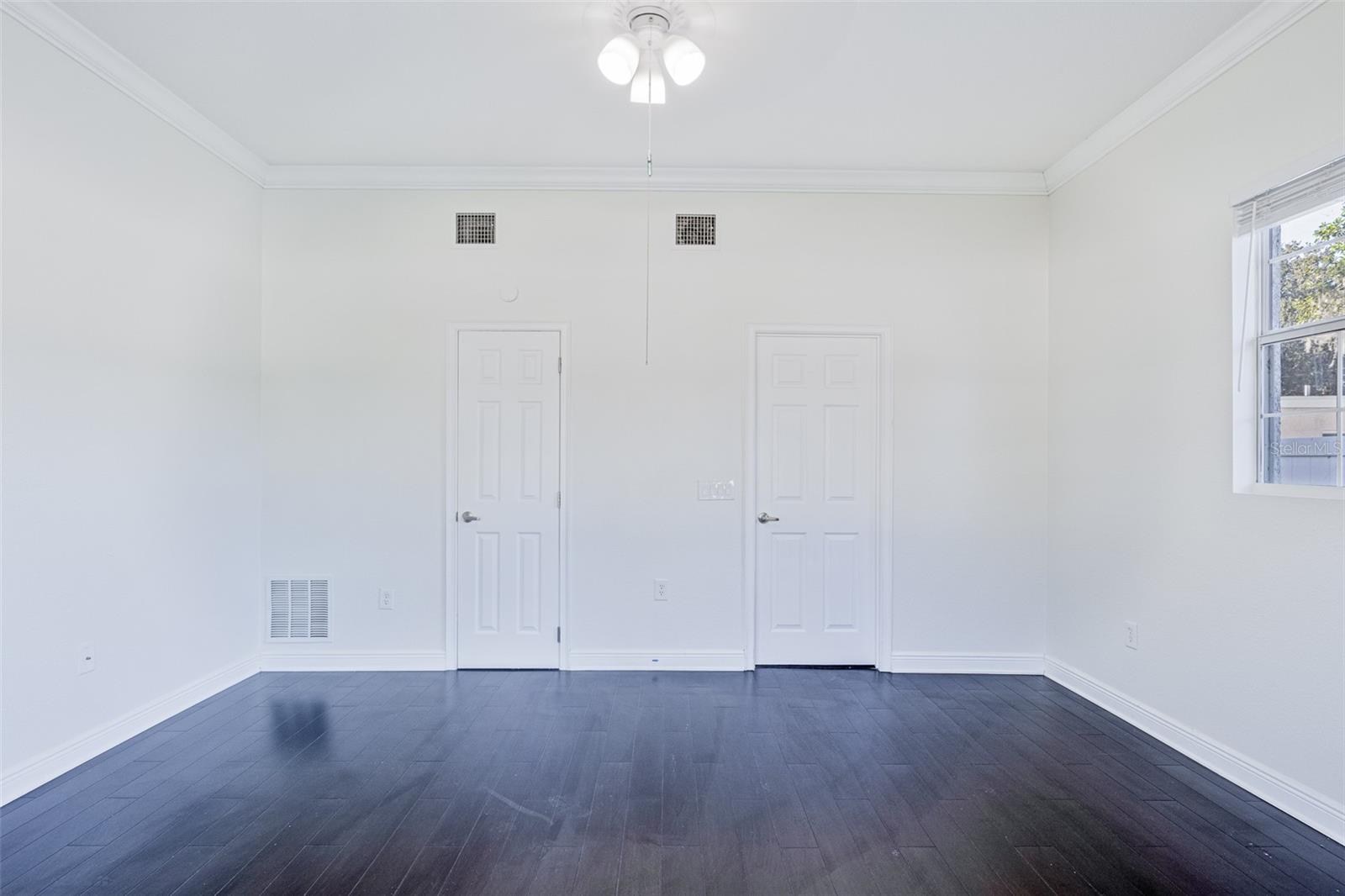 Image 35 of 51 For 350 Phelps Avenue