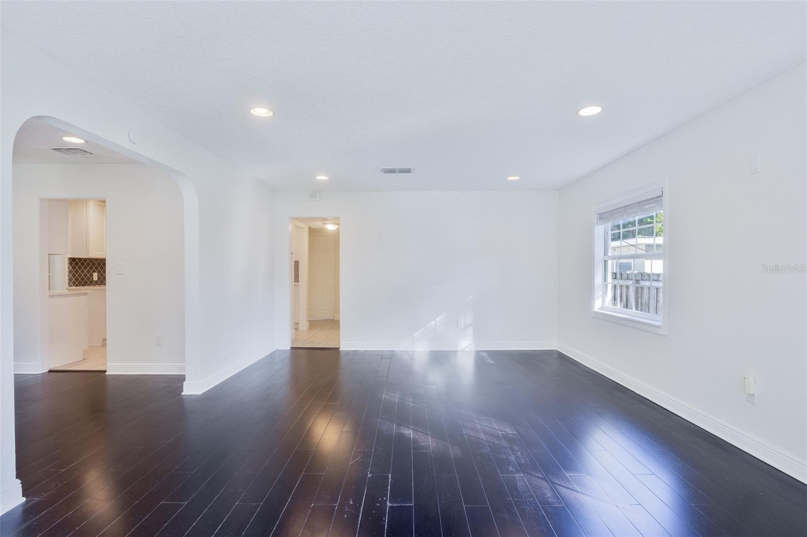 Image 7 of 51 For 350 Phelps Avenue