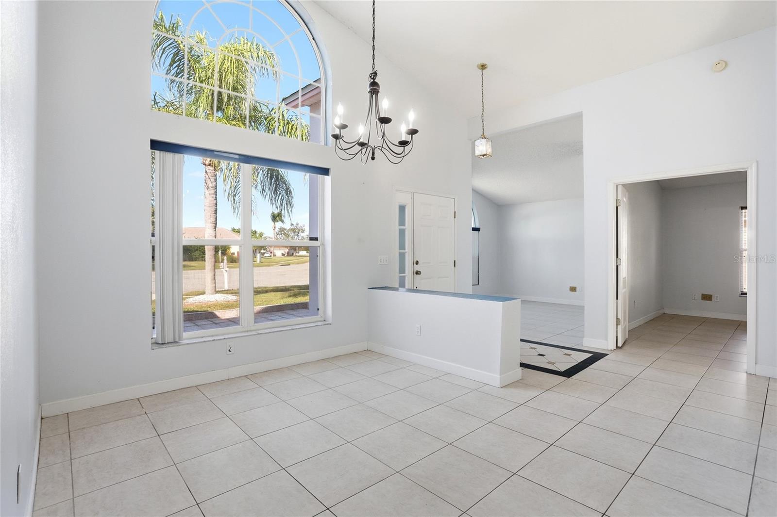 Image 7 of 42 For 5784 Donnelly Circle