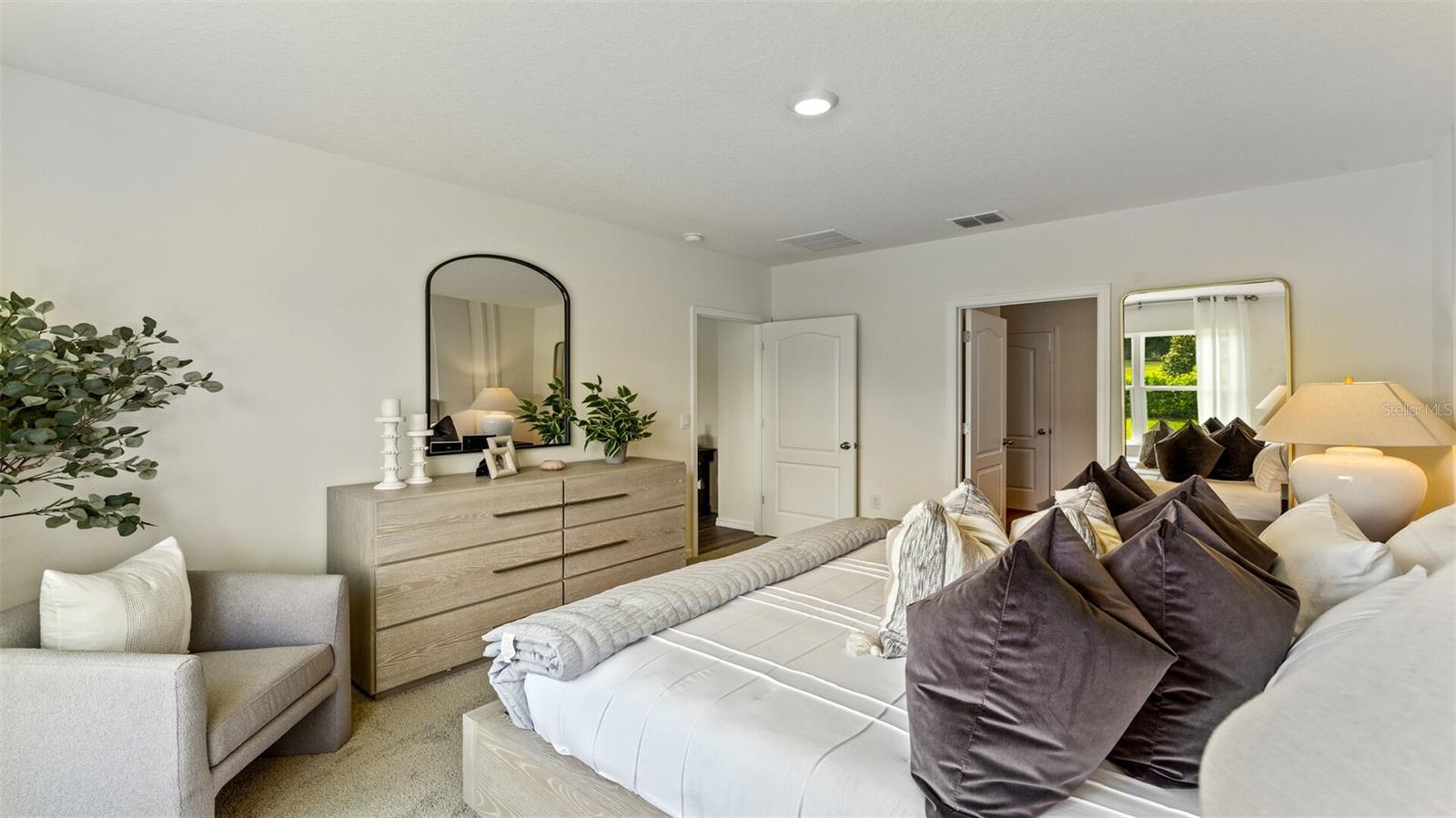 Image 19 of 44 For 3910 Royal Azalea Way