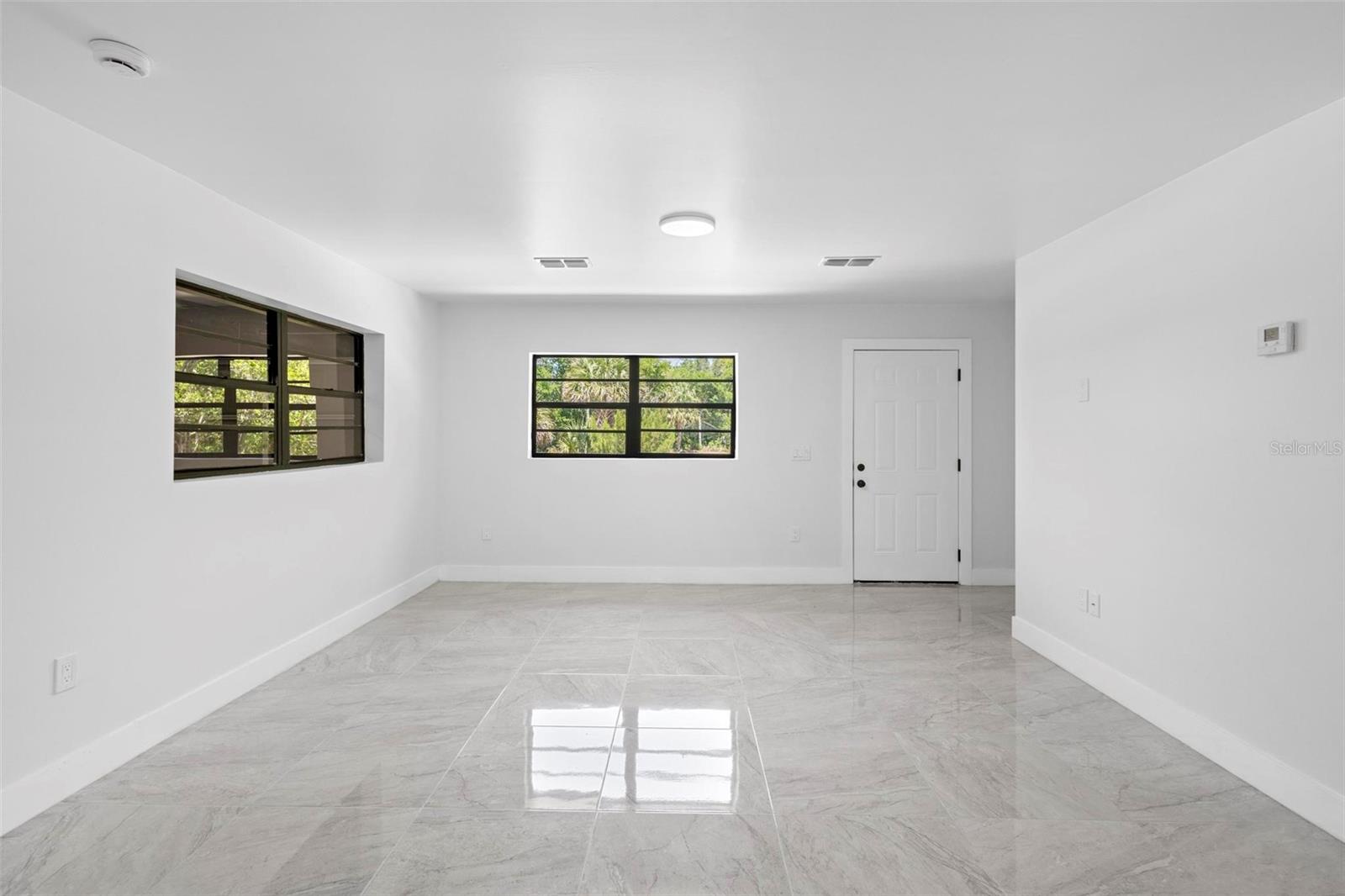 Image 13 of 47 For 2675 Mimosa Lane