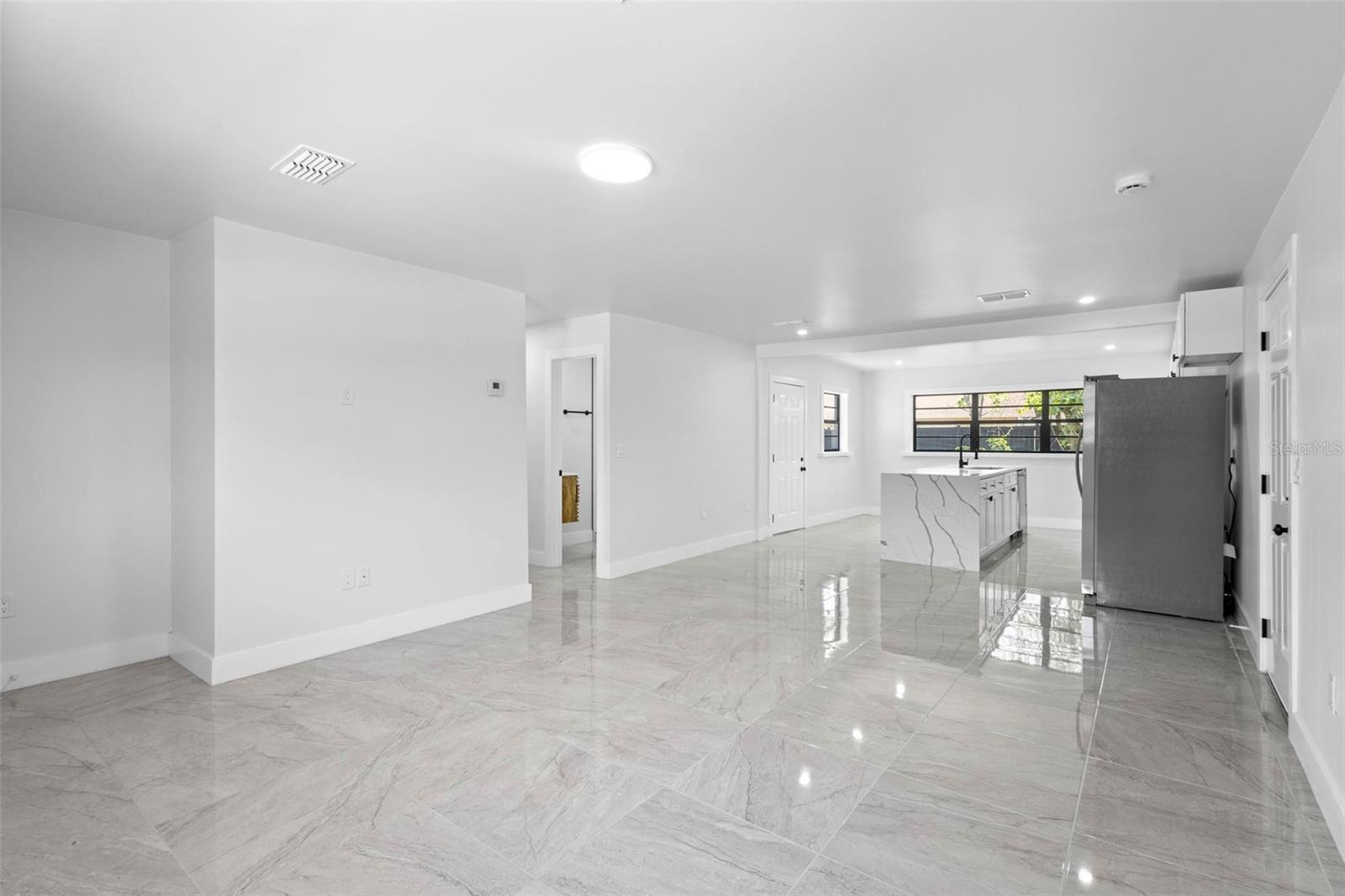 Image 14 of 47 For 2675 Mimosa Lane