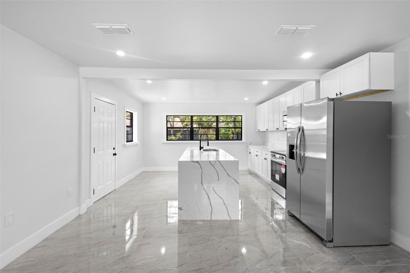 Image 17 of 47 For 2675 Mimosa Lane