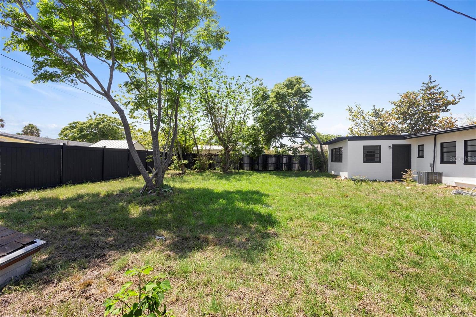 Image 2 of 47 For 2675 Mimosa Lane