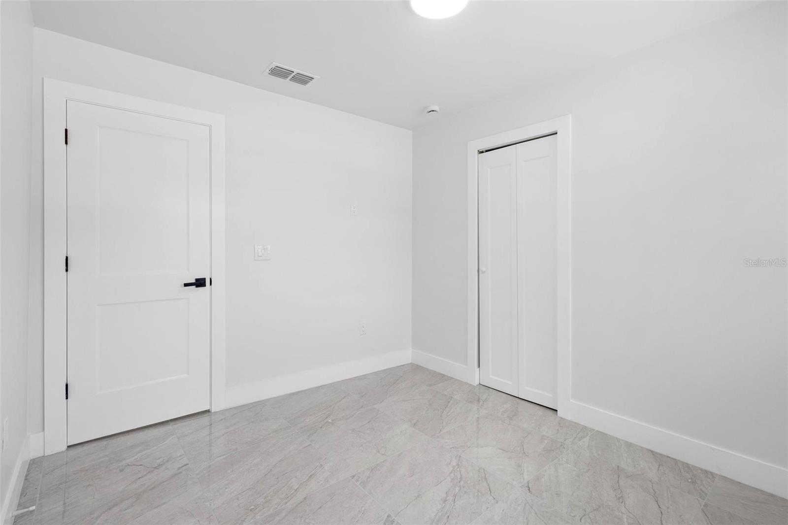 Image 21 of 47 For 2675 Mimosa Lane