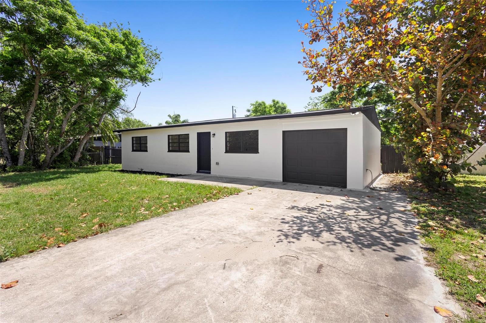 Image 5 of 47 For 2675 Mimosa Lane