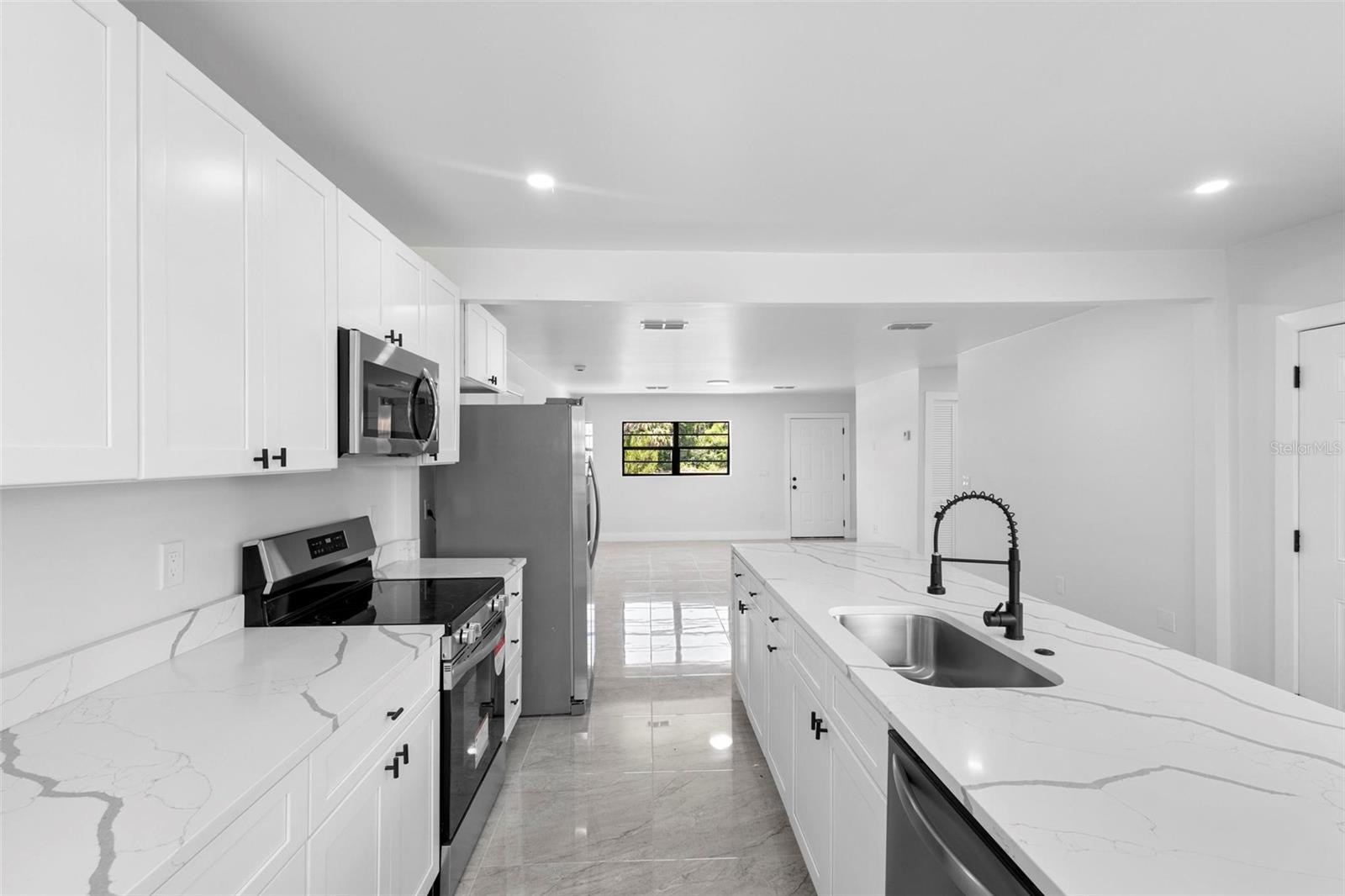 Image 9 of 47 For 2675 Mimosa Lane