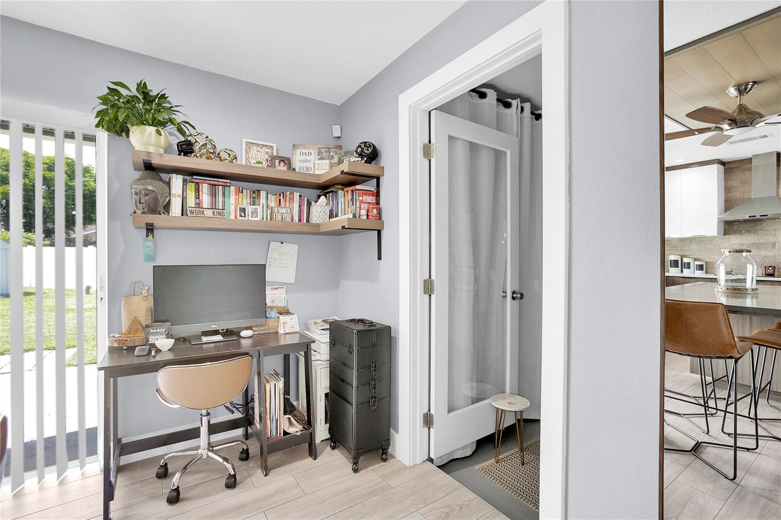 Image 15 of 26 For 7510 Rio Pinar Lakes Boulevard