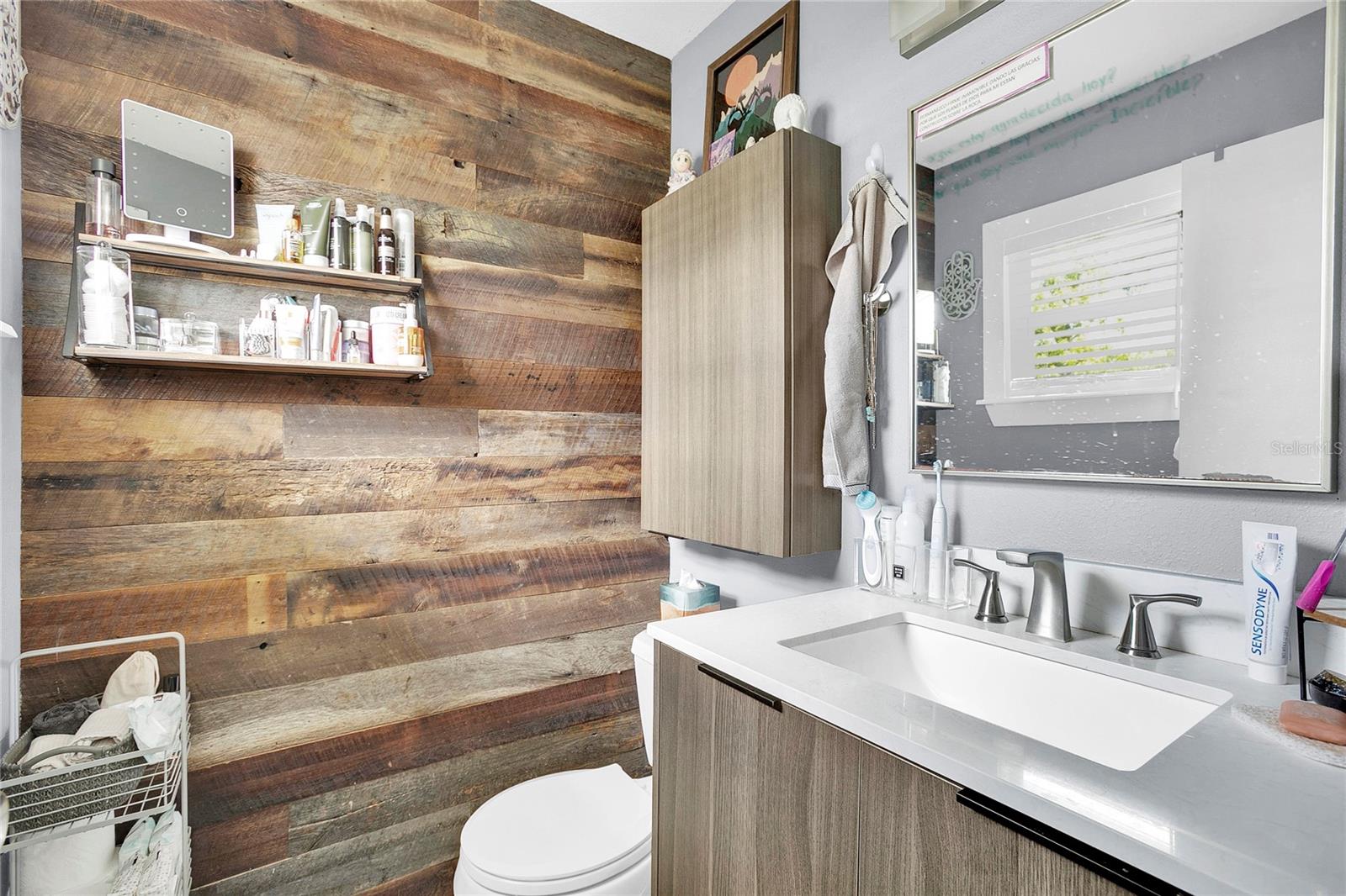 Image 17 of 26 For 7510 Rio Pinar Lakes Boulevard