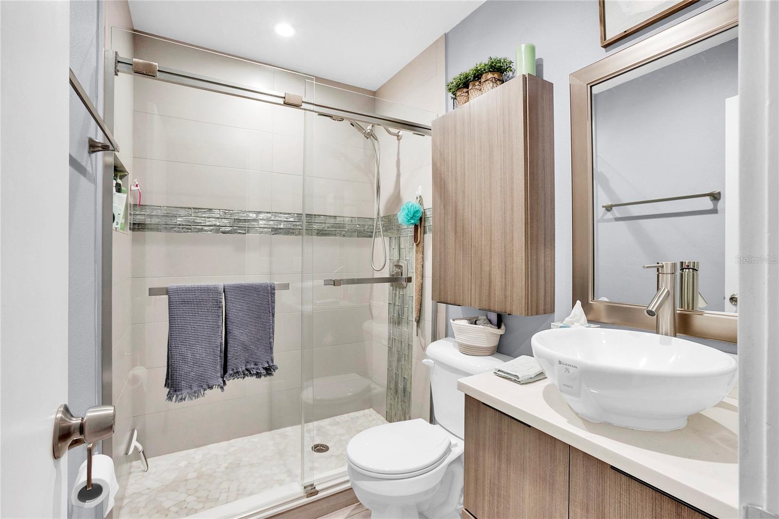 Image 20 of 26 For 7510 Rio Pinar Lakes Boulevard