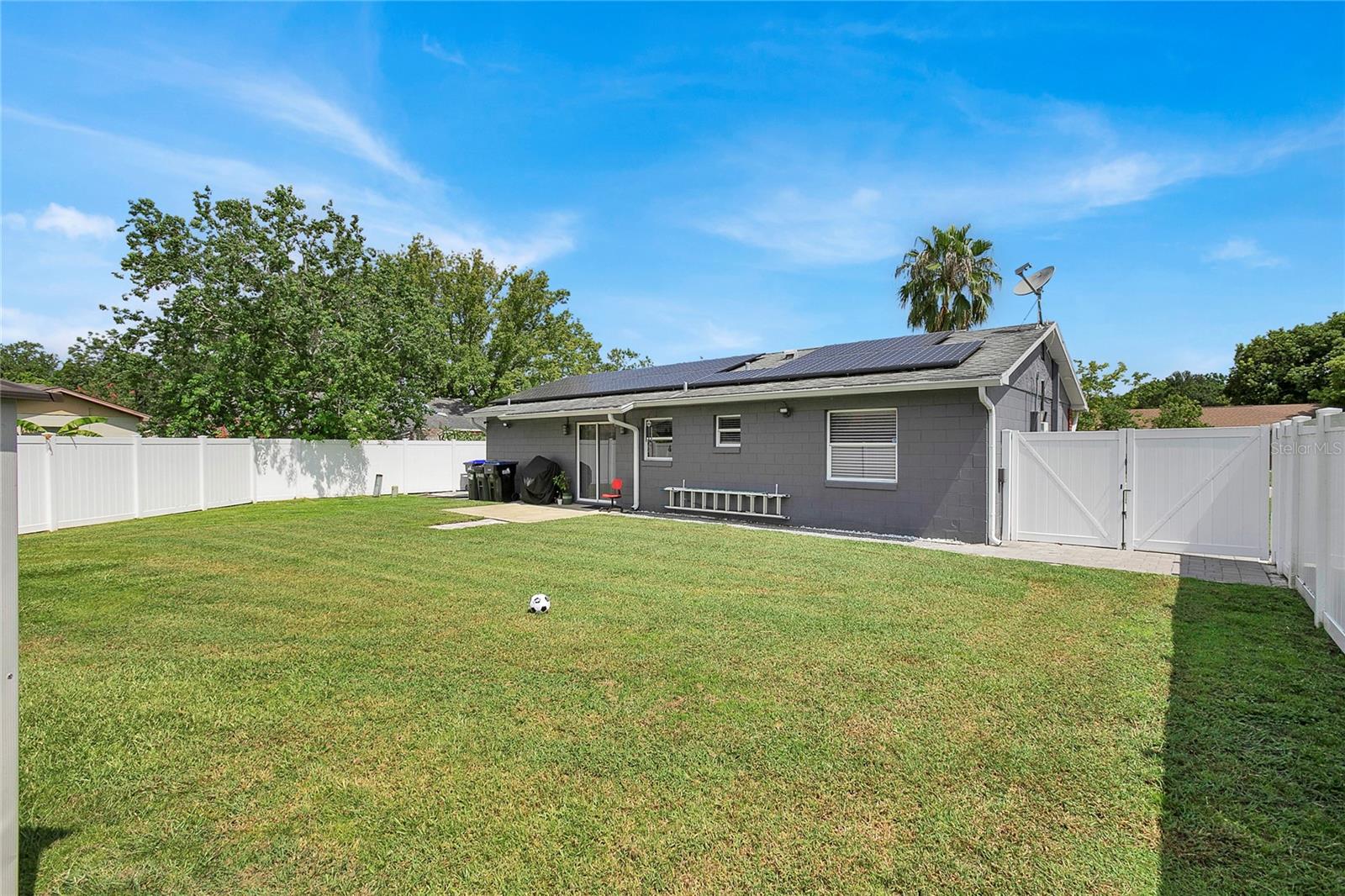 Image 6 of 26 For 7510 Rio Pinar Lakes Boulevard