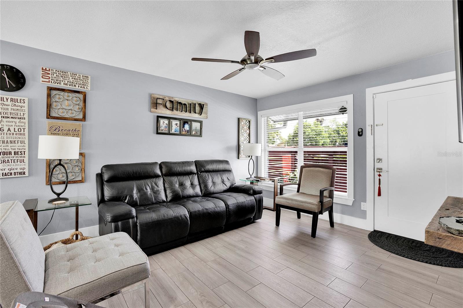 Image 9 of 26 For 7510 Rio Pinar Lakes Boulevard