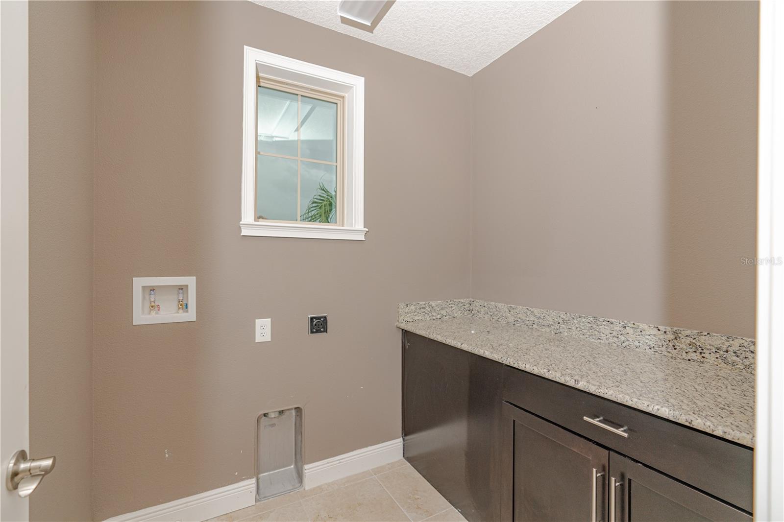 Image 23 of 32 For 13874 Arclid Street