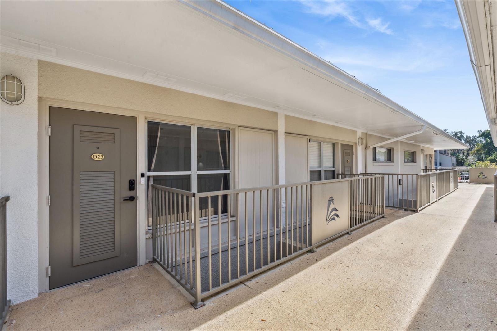 Image 2 of 36 For 1100 Delaney Avenue D23