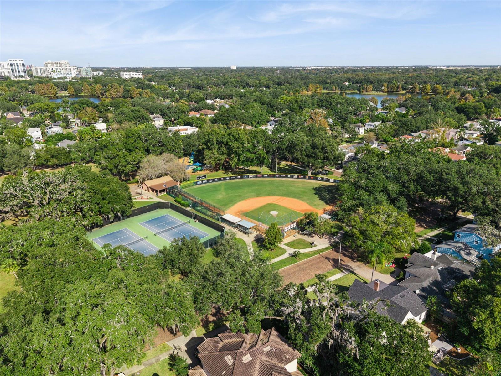 Image 34 of 36 For 1100 Delaney Avenue D23